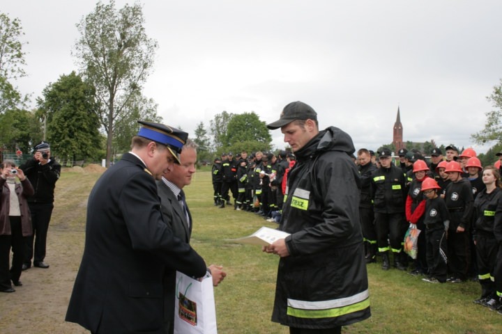 Powiatowe zawody MDP i rat.med. 2012