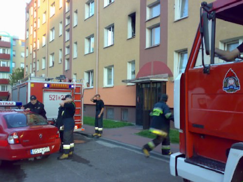 Samochody z PSP z widokiem na